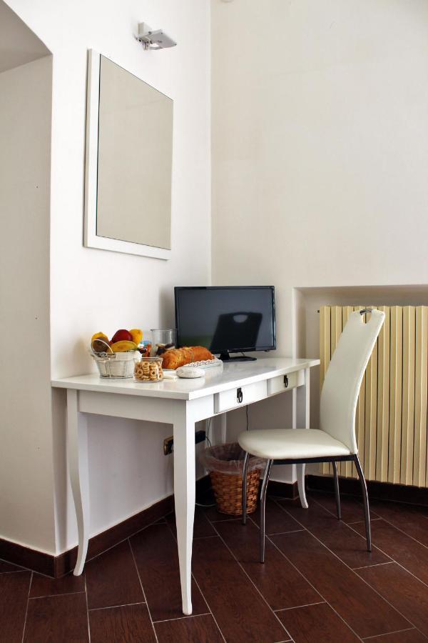Dimora De Brado Bed & Breakfast Trani Exterior photo